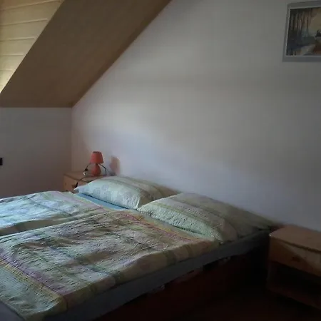 Banik Мини-отель Lubela